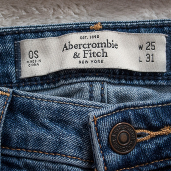 Abercrombie and Fitch Medium Wash Jeans 25W - Picture 4 of 5
